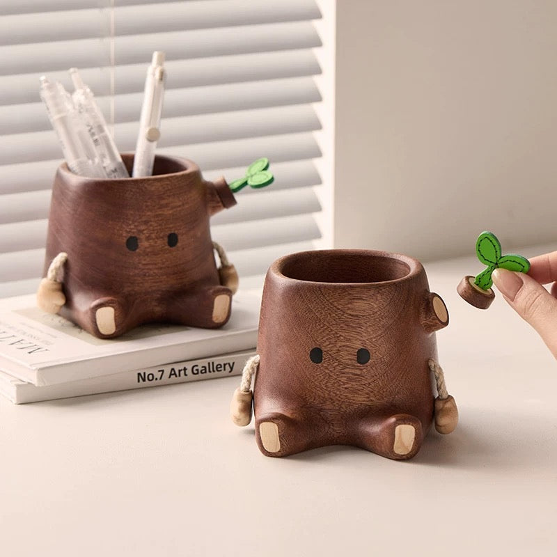 Solid wood pen holder ornament creative gift office desktop storage container hand carried gift
