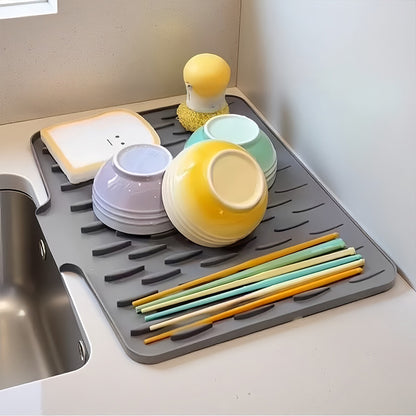 Silicone Dish Drying Mat (Countertop): Anti-Spill, Non-Slip, Sloped with Heat-Insulating Pads